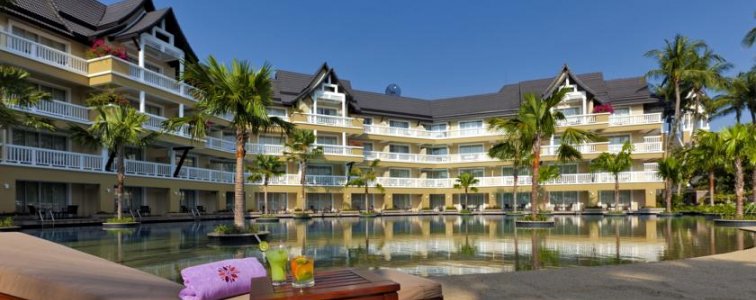 أنغسانا لاغونا بوكيت