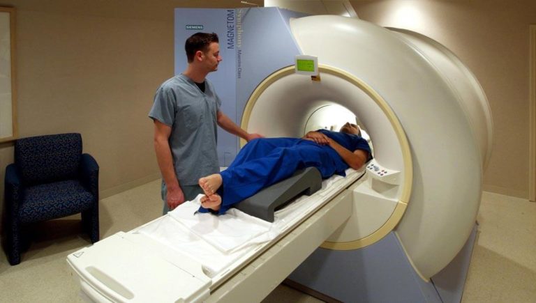 التصوير بالرنين المغناطيسي في تايلاند (MRI) 1